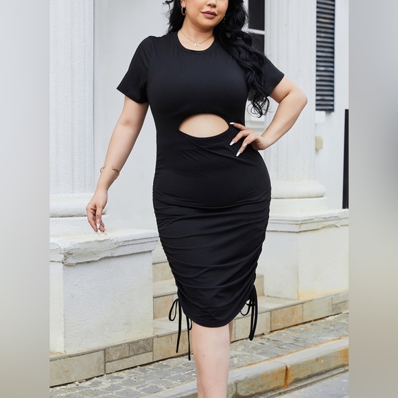 Plus Size Round Neck Short Sleeve Dress main image 0